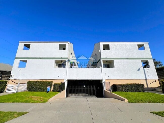 Photo - 4567 W 159th St Apartment