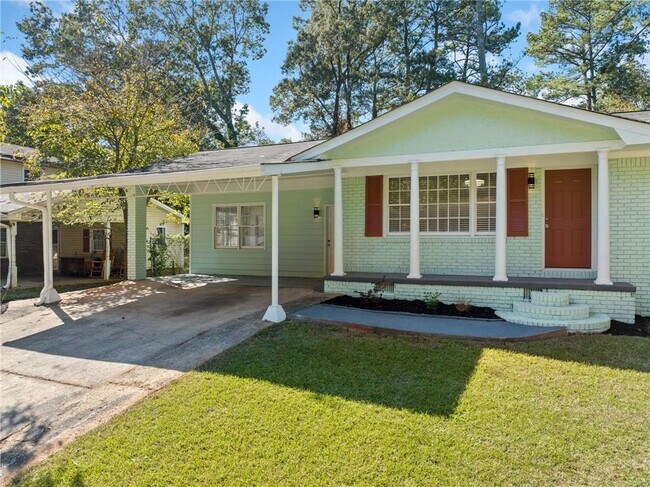 Building Photo - 1467 Thompson Pl