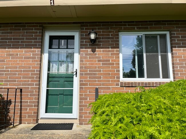Building Photo - 1 Walcott Valley Dr
