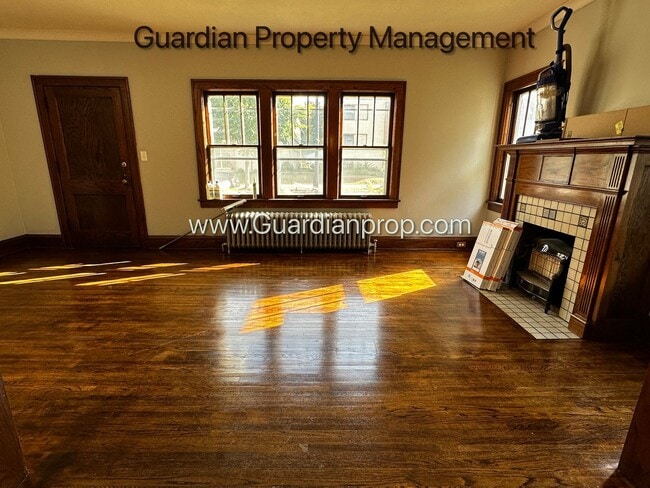 Foto del edificio - 3612 Grand Ave S