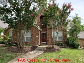 Building Photo - 1705 Cresthill Dr