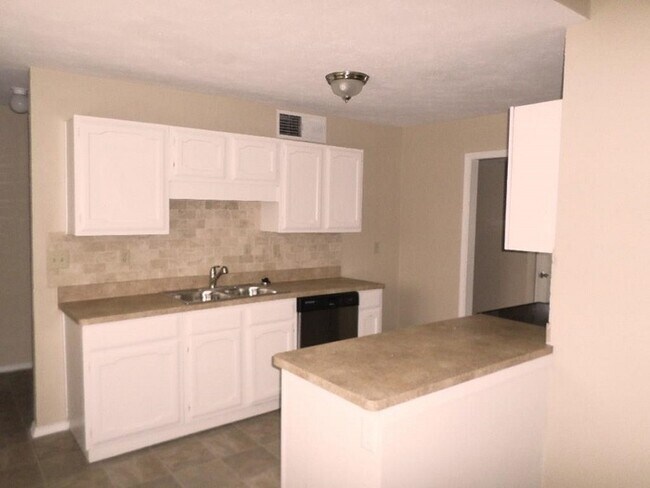Foto del edificio - 5026 Red River Trail