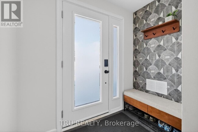 Building Photo - 2443 Sudbury Ave