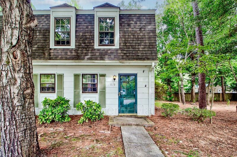 Photo - 819 Seabury Ct.