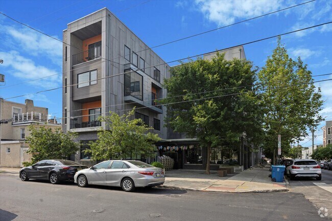 Building Photo - 1001 S 17th St