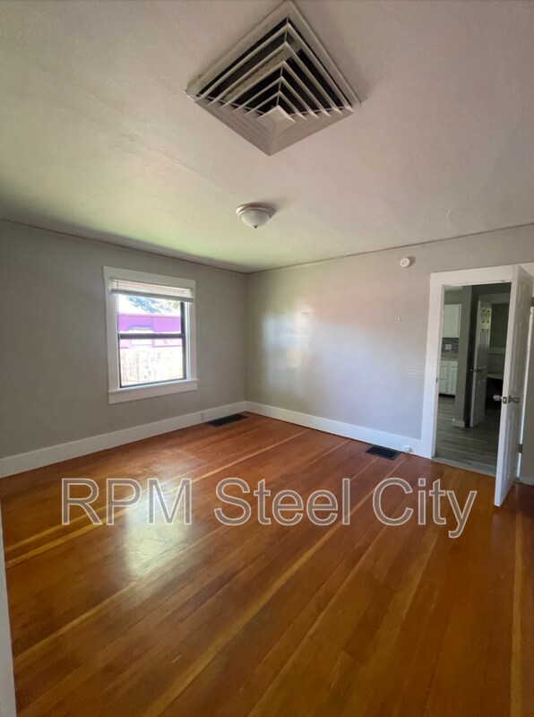 Foto del edificio - 1728 Carteret Ave