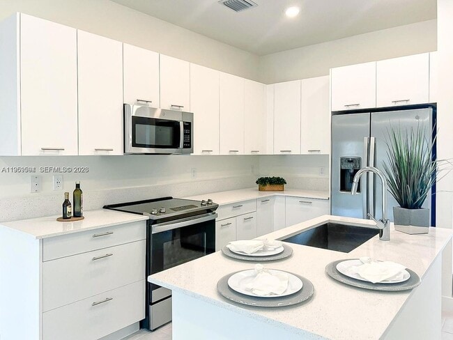 Photo - 8001 NW 41st St Apartment