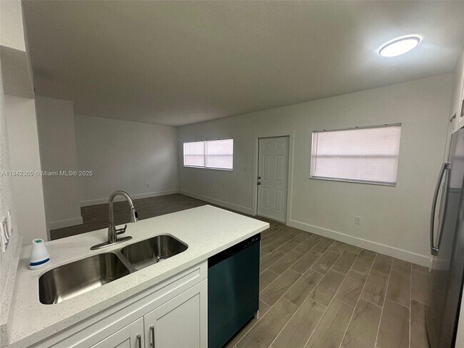 Foto del edificio - 15689 SW 73rd Cir Terrace