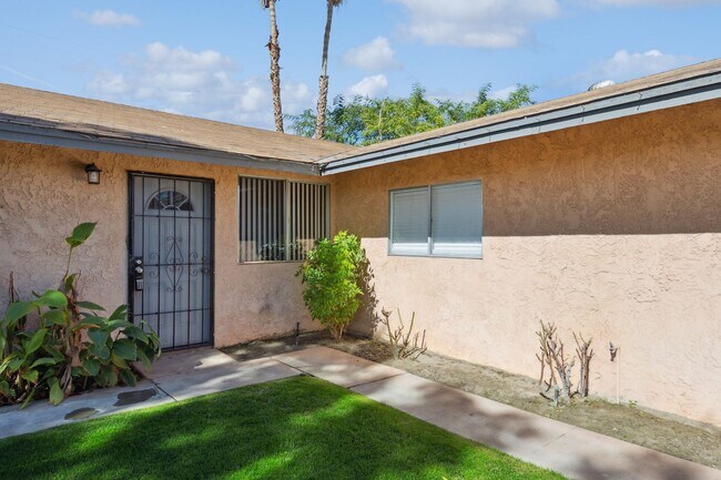 Building Photo - 32125 Sky Blue Water Trail