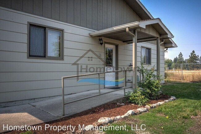 Foto del edificio - 10 br, 5 bath House - 264 W Hilgren Ave - ...