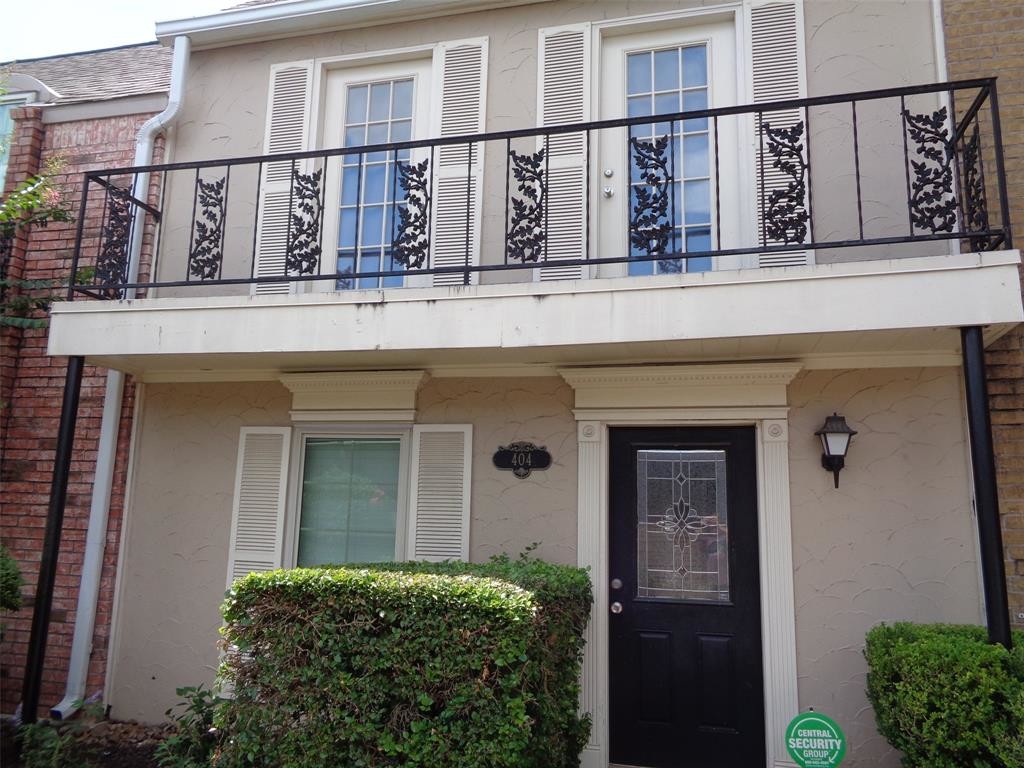 Foto principal - 11525 Chimney Rock Rd