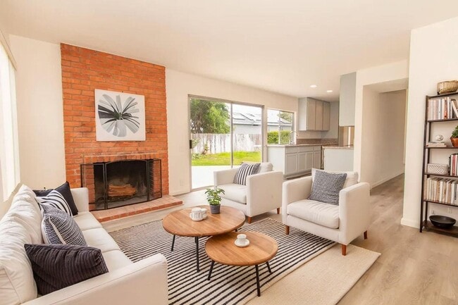 Building Photo - Spacious Two-Story 4 Bedroom/2.5 Bath Cardiff Cul-De-Sac Home Close to the Coast!