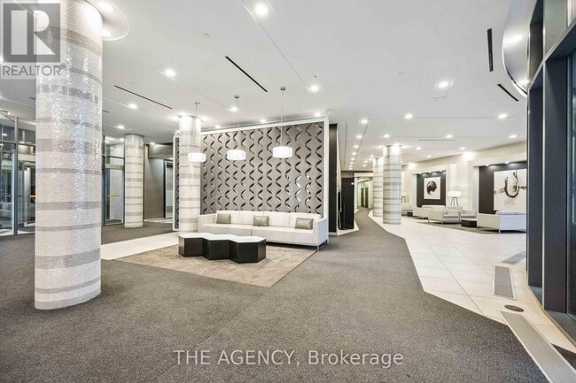 Building Photo - 51 E Liberty St