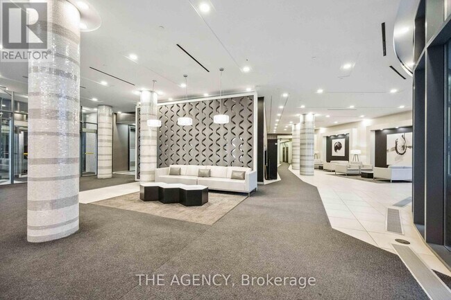 Photo du bâtiment - 51 E Liberty St