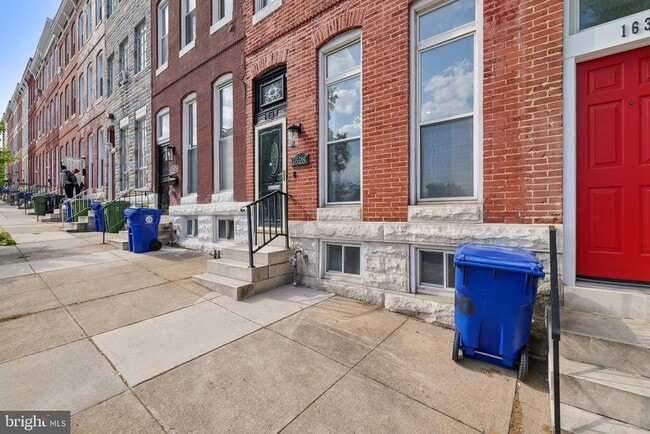 Building Photo - 1628 E Biddle St