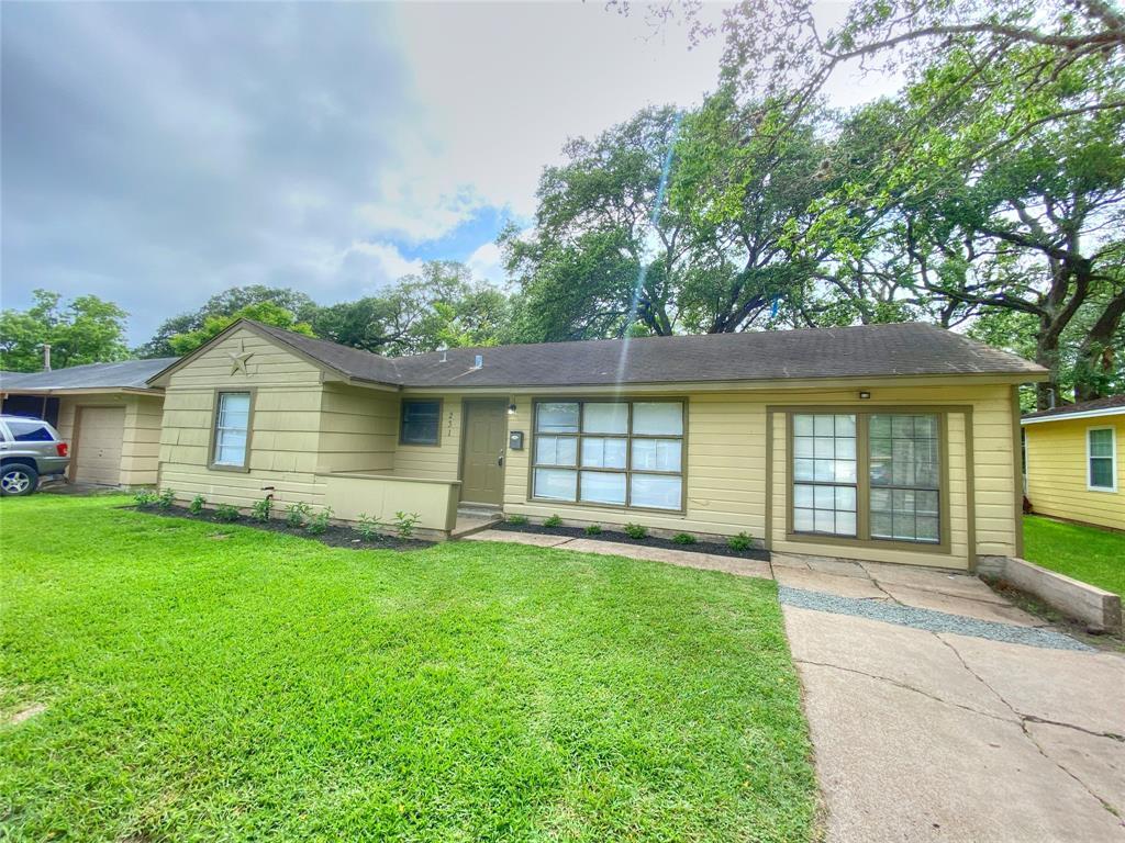 231 Caladium St, Lake Jackson, TX 77566 House Rental in Lake Jackson