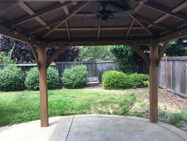 Backyard patio - 6461 Cormorant Cir