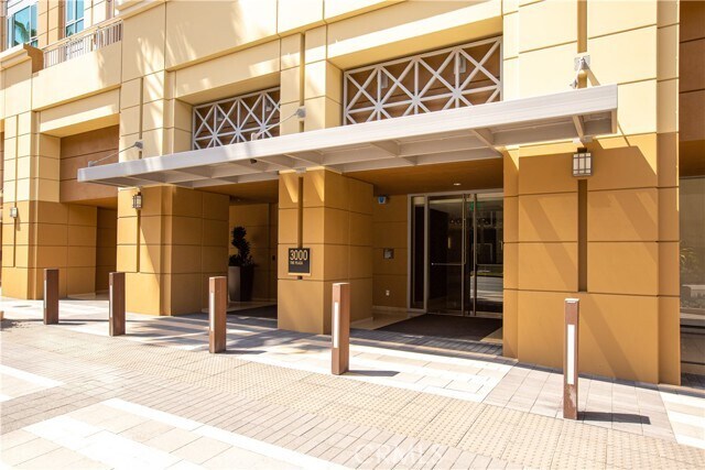 Foto del edificio - 3065 Scholarship