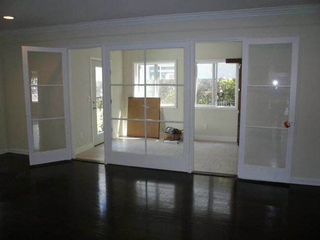 Foto del edificio - 9022 Alcott St