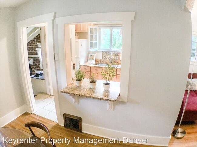 Foto del edificio - 2 br, 1 bath House - 2975 Wolff Street