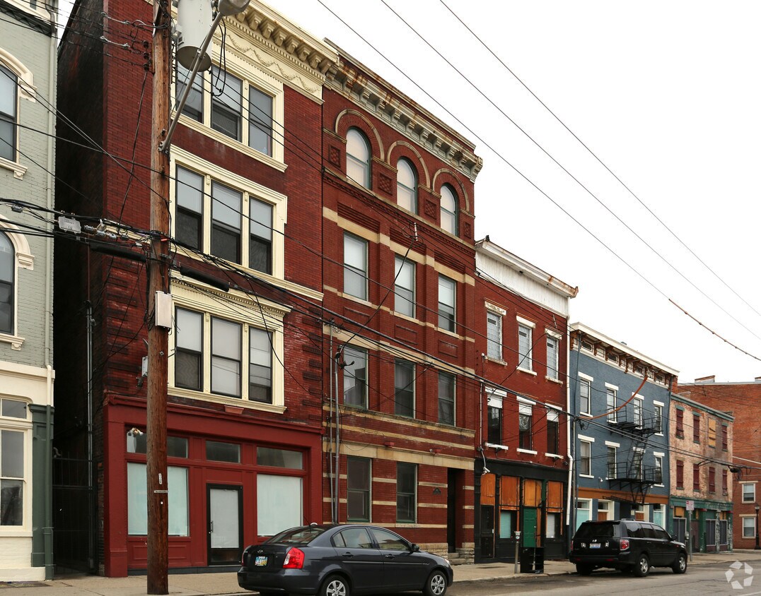 Building Photo - 1410 Walnut St