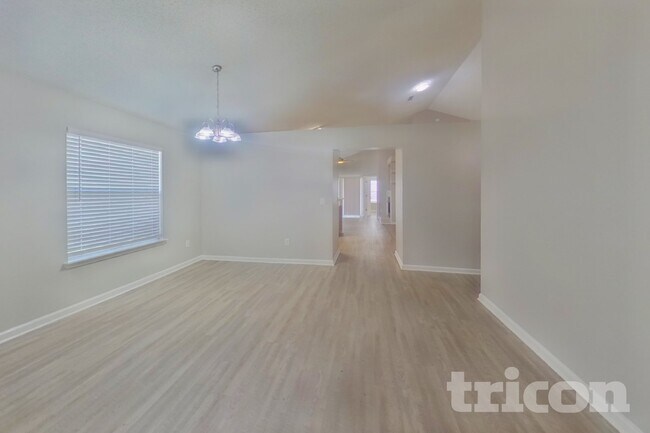 Foto del edificio - 12048 Coachman Lakes Way