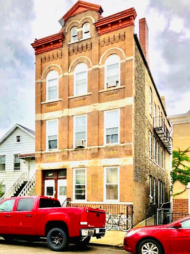 1019 W. Cullerton St. - 1019 W Cullerton St