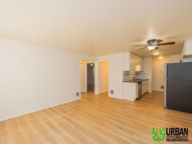 Foto del edificio - Upriver Dr. 3531-3533 E