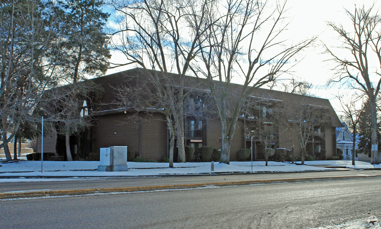 Building Photo - Harrison Hills Apartments