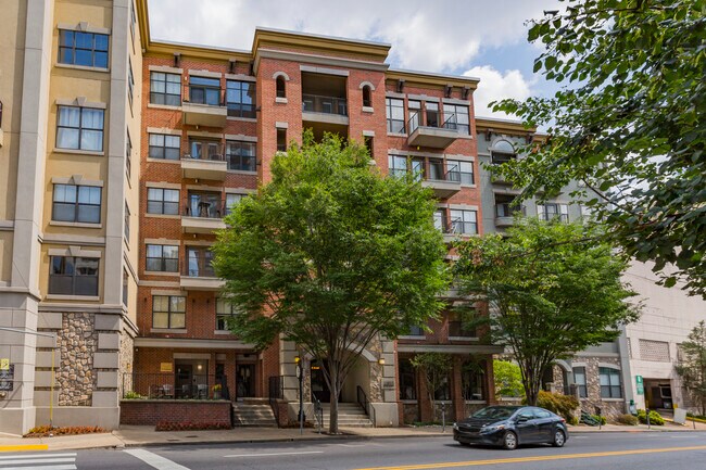 Building Photo - 1803 Broadway