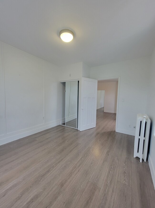 Photo du bâtiment - 1-9341 Nowell St