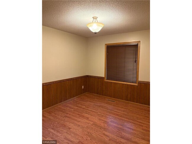 Foto del edificio - 12461 Larch St NW