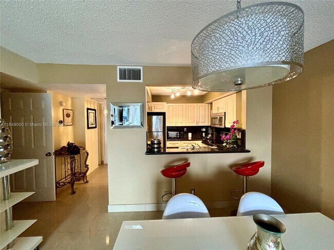 Foto del edificio - 3031 N Ocean Blvd