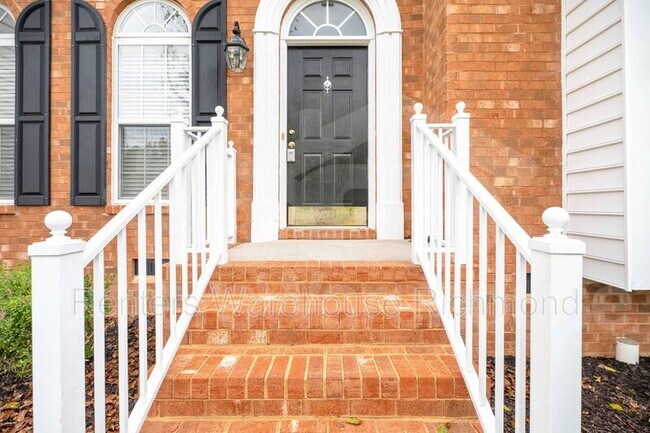 Building Photo - 8628 Ashbury Hls Ter