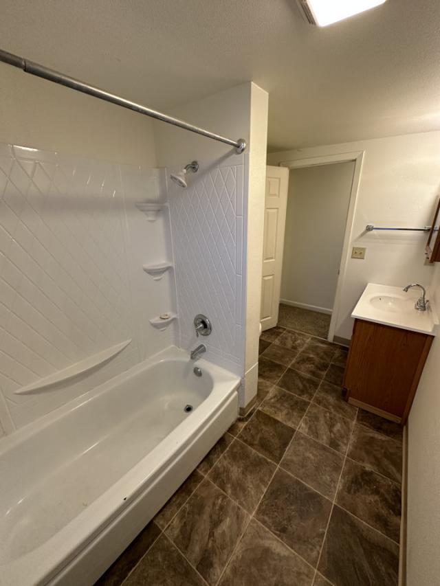 Building Photo - 3 bedroom in Billings MT 59105