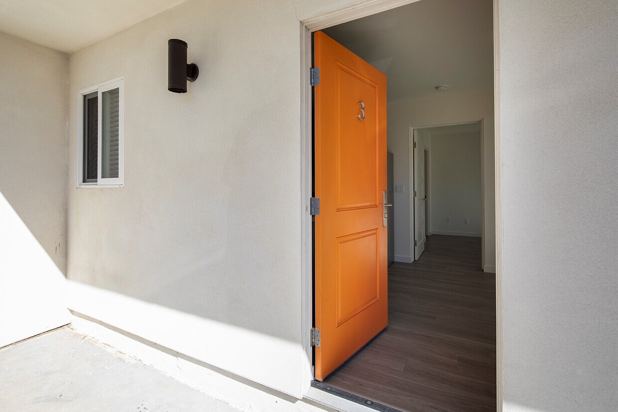 Foto principal - Modern Ocean Beach 1 Bed/1 Bath Apartment ...
