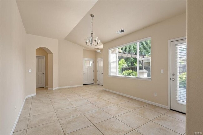 Building Photo - 1033 Raven Ln