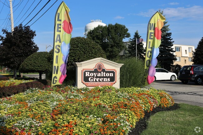 Royalton Greens Apartments