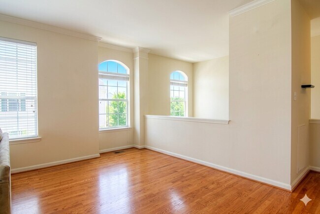 Foto del edificio - 1428 W Webster St