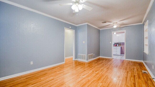 Foto del edificio - 4756 SE 26th St