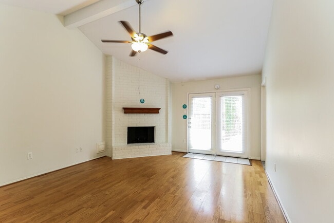 Building Photo - 84 Fallshire Dr