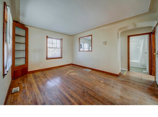 Building Photo - 24216 Stewart Ave
