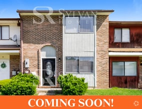 Building Photo - 6 Pineknot Ct