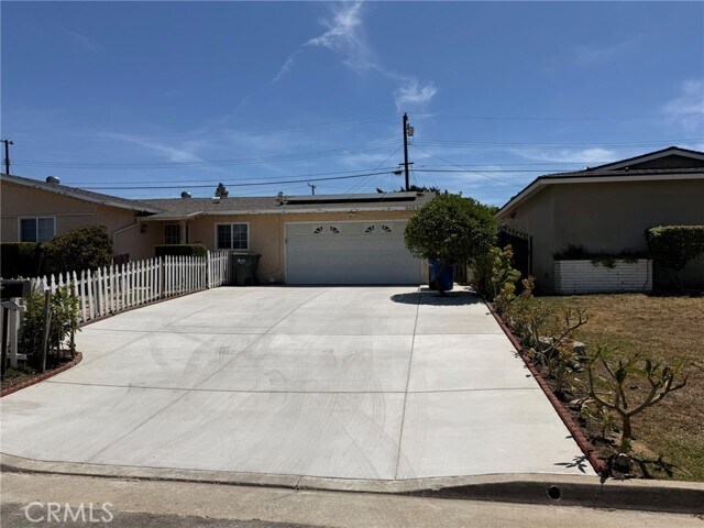 Primary Photo - 18228 Bellorita St