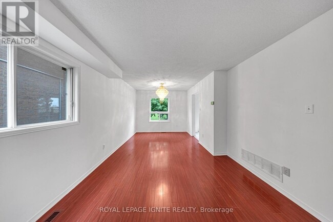 Building Photo - 21 Toba Crescent