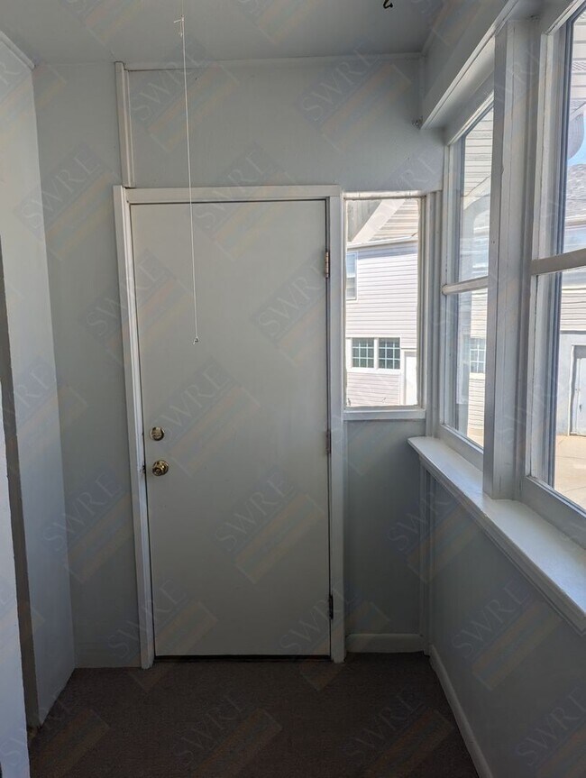 Building Photo - 1126 Edgar St