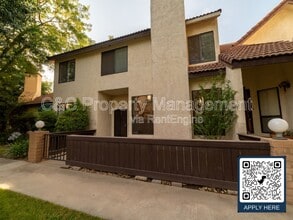 Building Photo - 2890 E Huntington Blvd