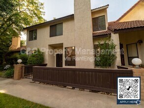 Building Photo - 2890 E Huntington Blvd