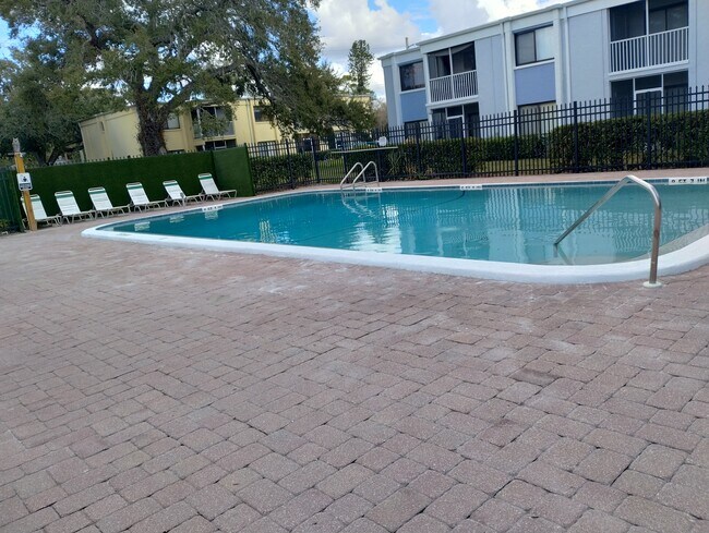 Foto del edificio - 5310 26th St W