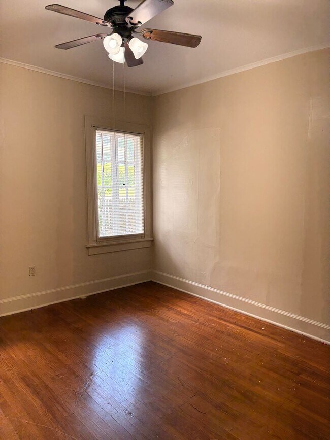 Foto del edificio - 3704 N State St